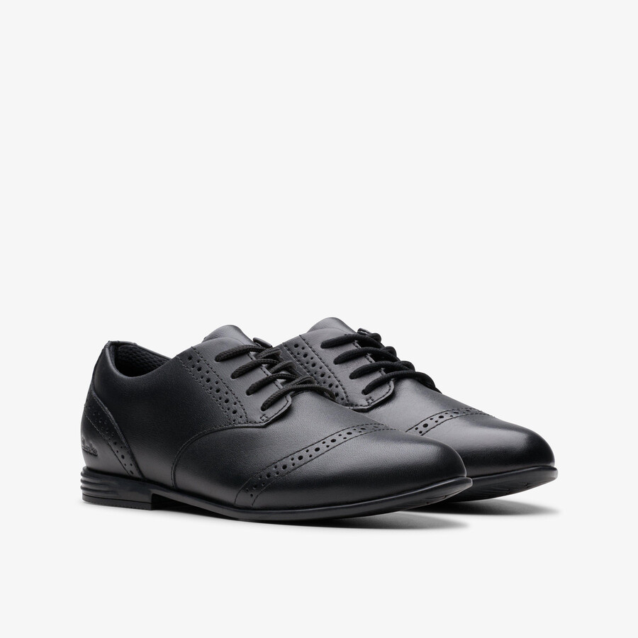 finja brogue older - zwart leer