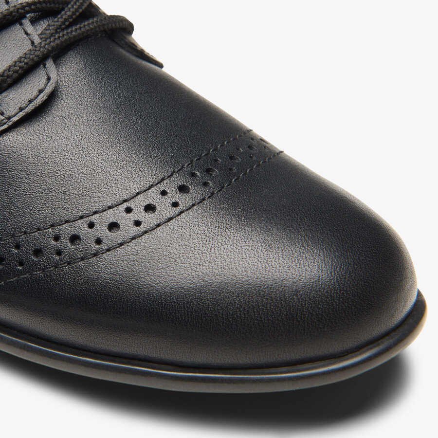 finja brogue older - zwart leer