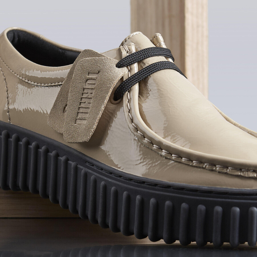 torhill bee - beige patent