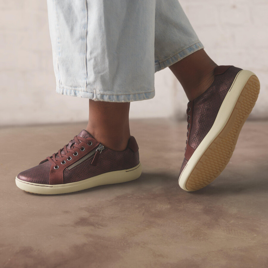nalle lace - leer met wijnrode accenten